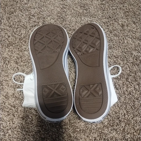 Converse men size 9.5, or 11.5 women Chuck Taylor All Star 70 High Parchment. - Picture 8 of 12